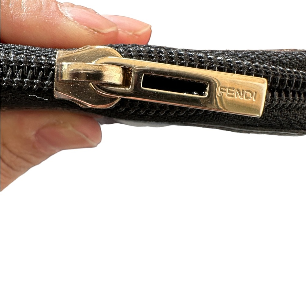 NWOB Fendi canvas coated wallet - Picture 8 of 8